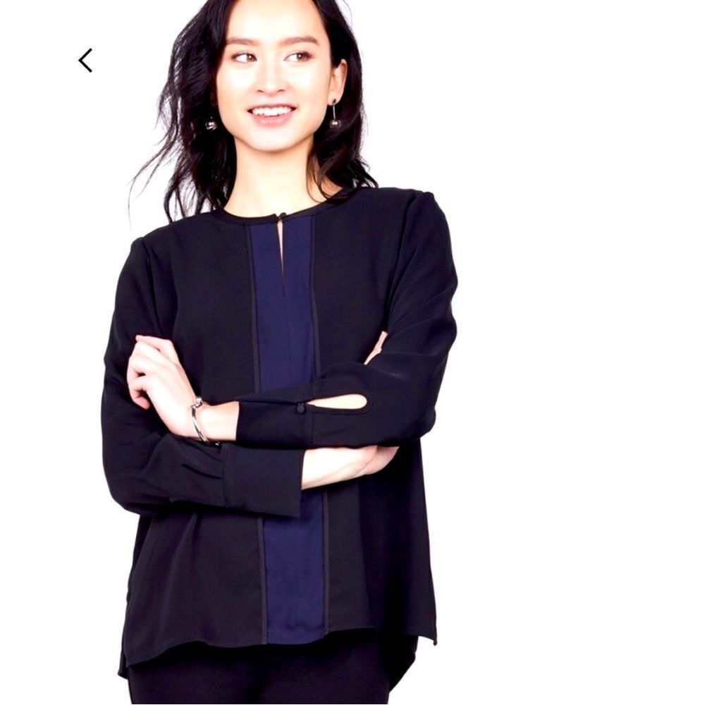August 1 Eight Blouse Top Long Sleeve Keyhole Black Blue L